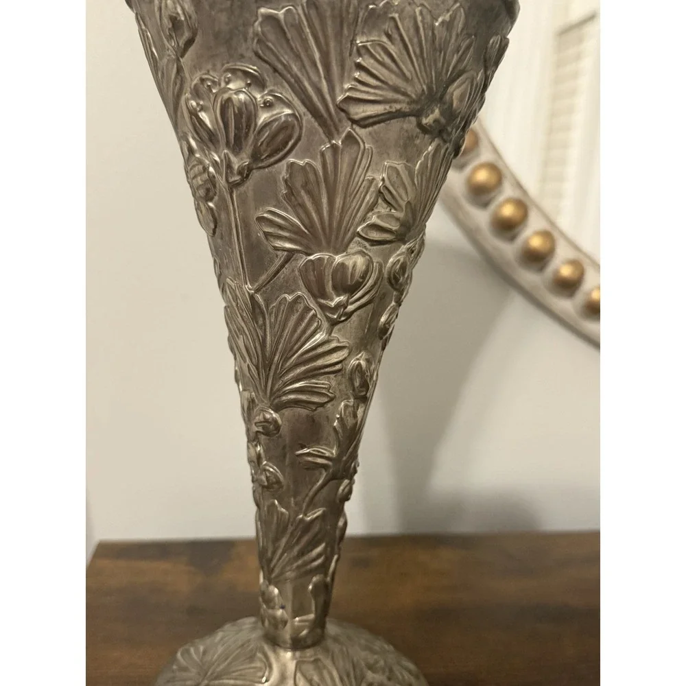 Unmarked antique art